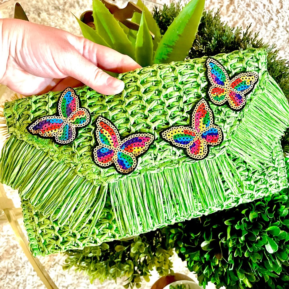 Green Fringe Straw Clutch